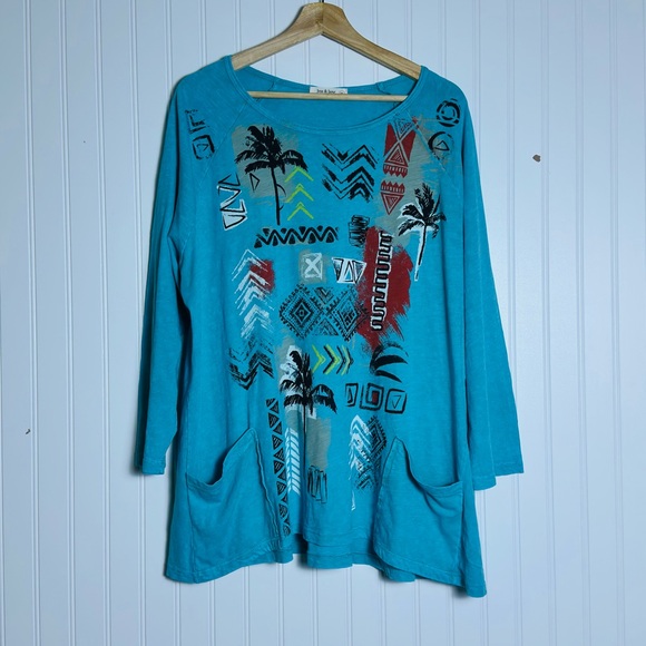 Jess & Jane Women's Blue Graphic Top Tunic Side Pockets Size XL Relax Fit Casual - Picture 3 of 9